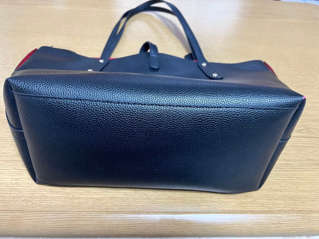 さつきページ 美品！ COACH 黒レザー トートバッグ （A4対応）