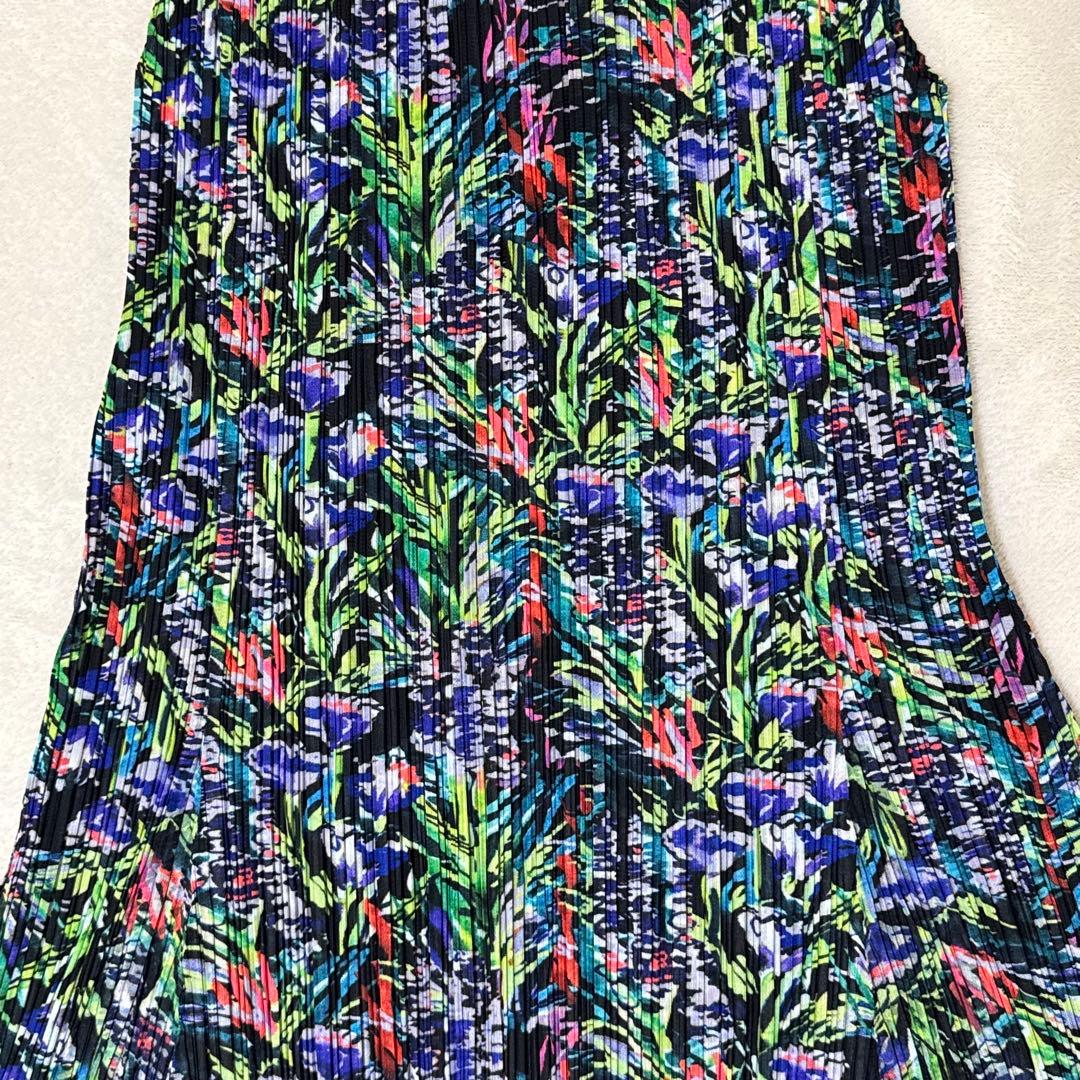 極美品✨PLEATS PLEASE 花柄　ワンピース　フレア　プリーツ　XL