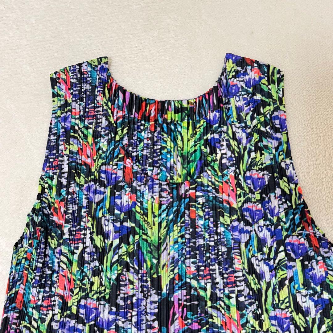 極美品✨PLEATS PLEASE 花柄　ワンピース　フレア　プリーツ　XL
