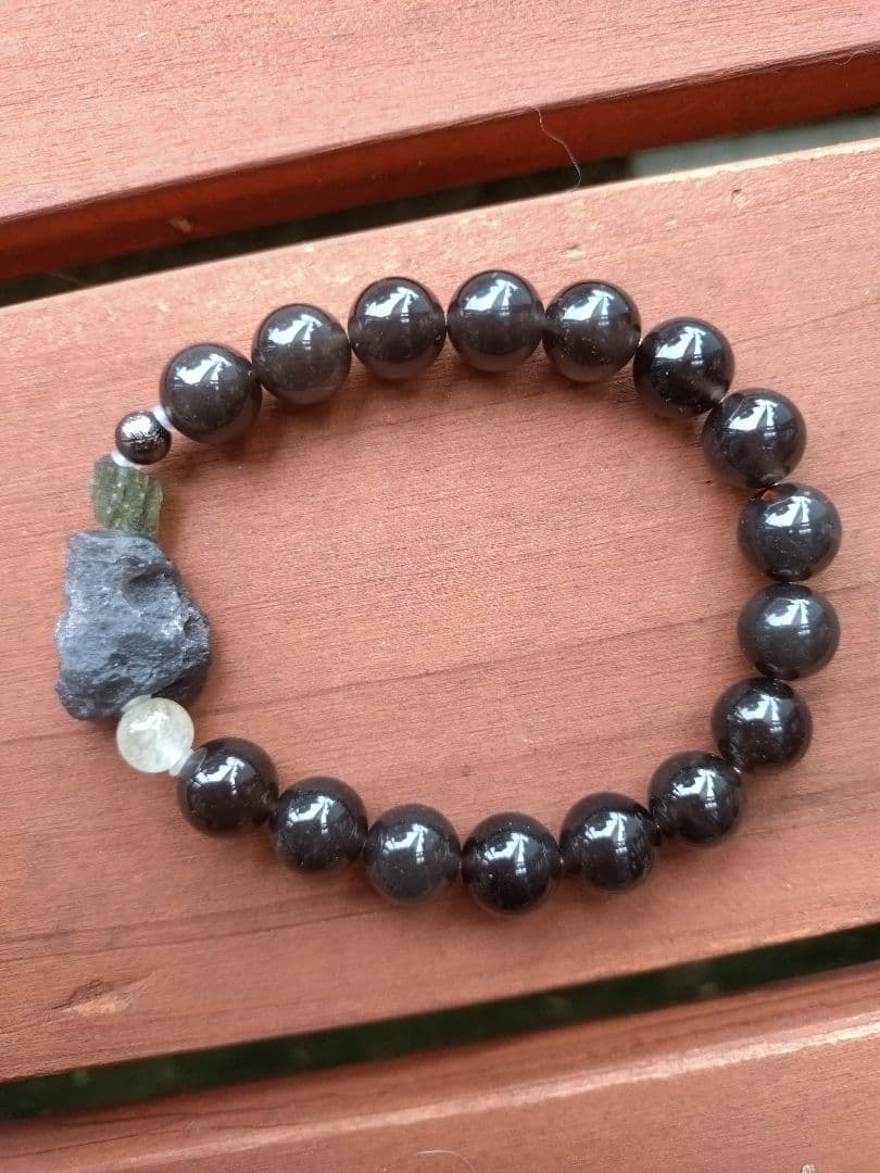 ギベオン＆モルダバイト＆アグニマニタイト＆リビアングラス＆チンターマニストーン