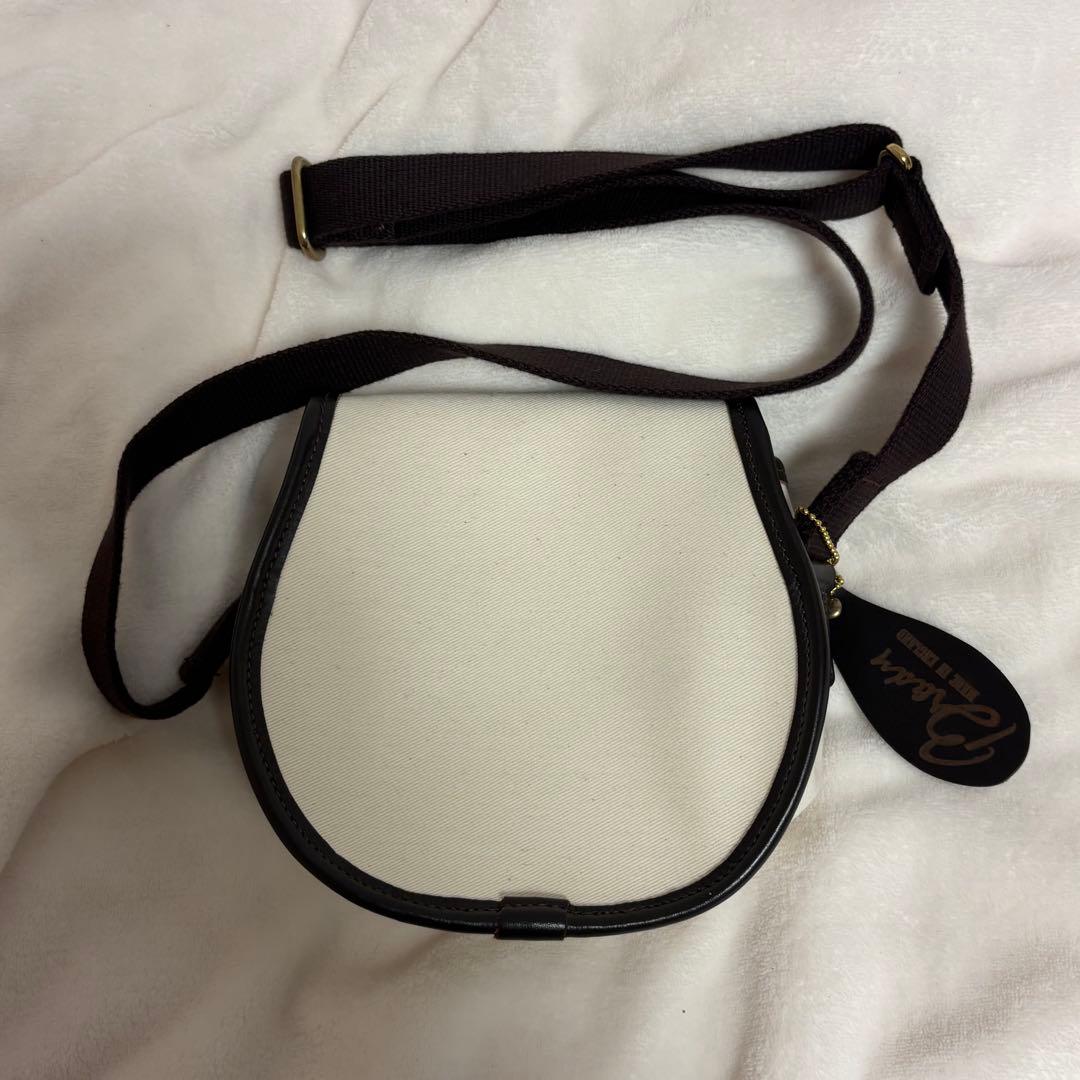 Brady ショルダーバッグ