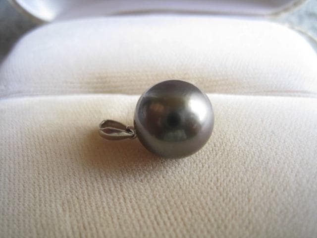 ☆綺麗！照り天然黒蝶真珠11.0mm pt900ペンダント★新品同様！