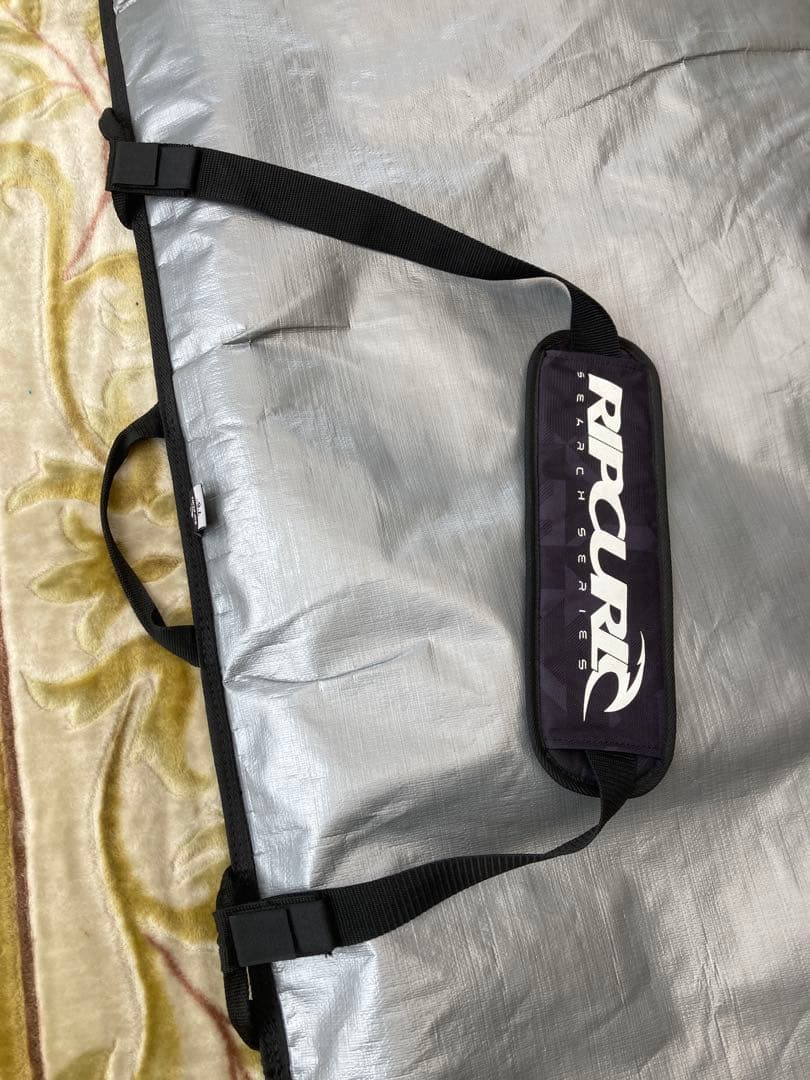 美品リップカール　ミッドレングス　ハードケース　7'6\" サーフボードケース