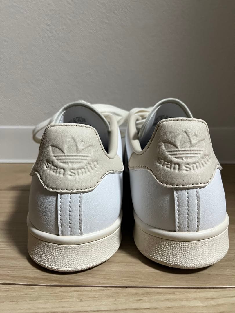 アディダス　スタンスミス　adidas stansmith トゥモローランド