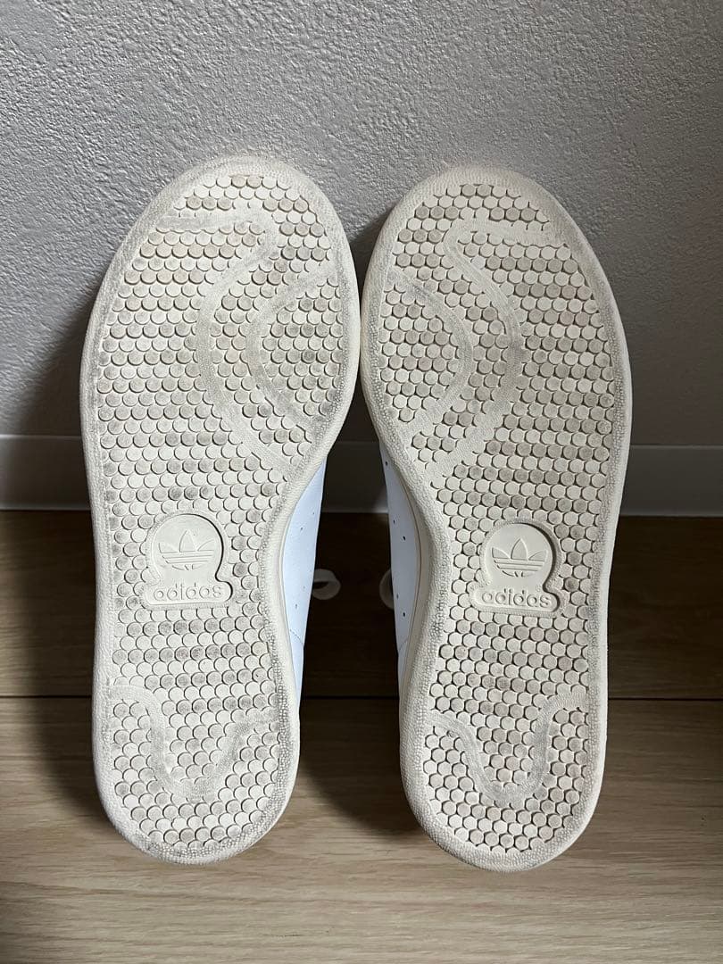 アディダス　スタンスミス　adidas stansmith トゥモローランド