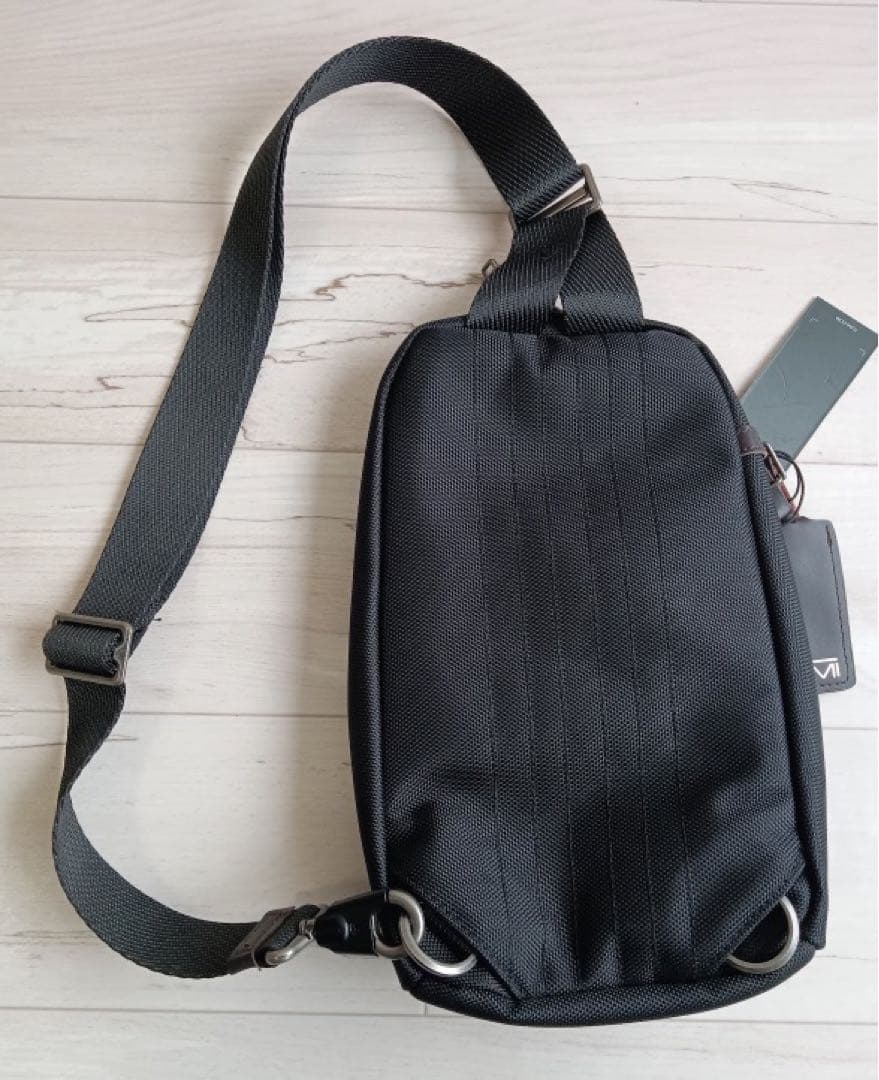 TUMI ショルダーバッグ ブラック