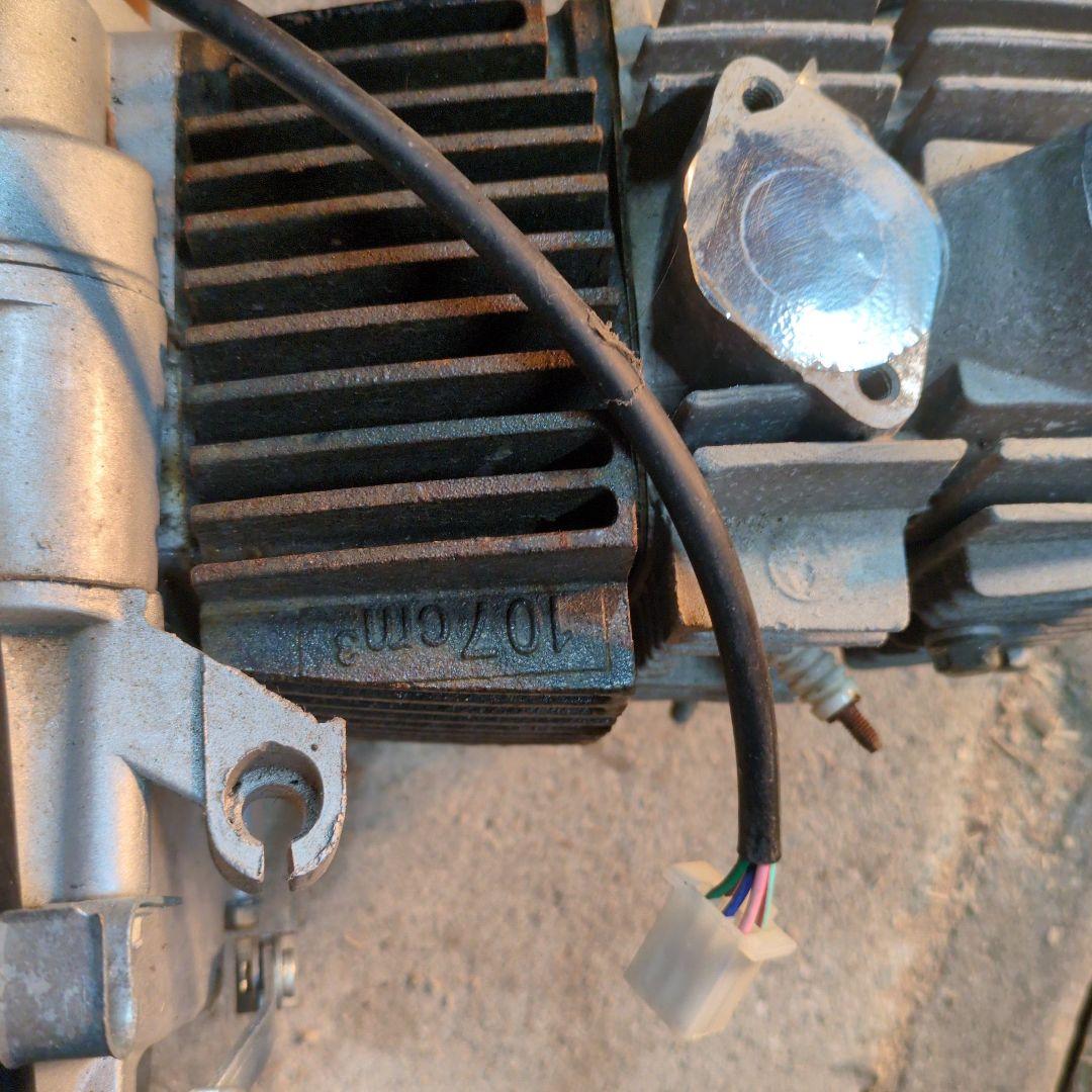 4ミニ107ccエンジン　モンキーダックスシャリー