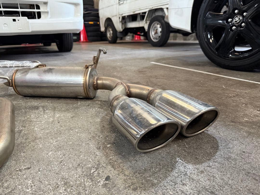 も*ん様 ロッソモデロマフラー COLBASSO NA2 (50プリウス)