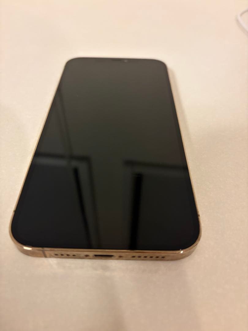 Apple iPhone 12 Pro Maxゴールド 本体 充電ケーブル付き