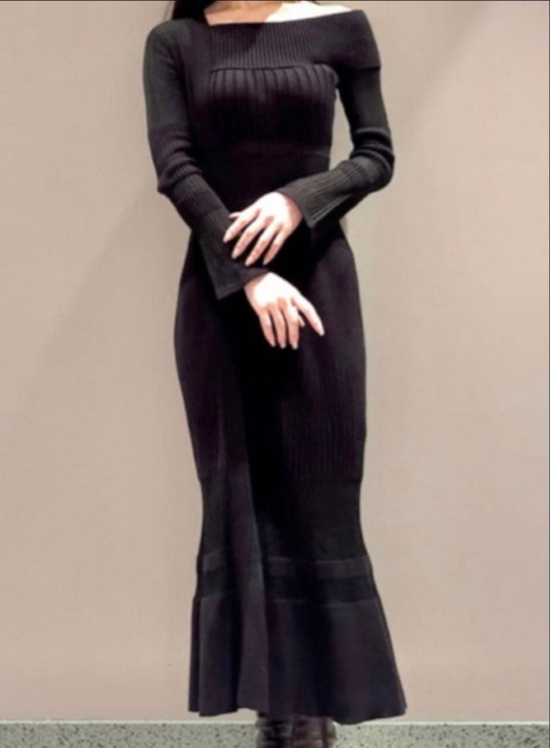 スナイデル snidel シアーブロッキングニットワンピース 黒