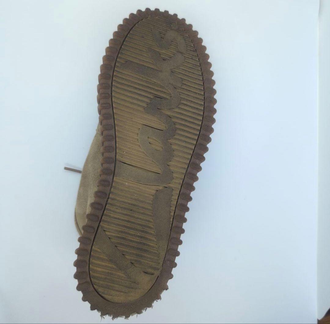 clarks　ワラビーブーツ　ベージュ スエード