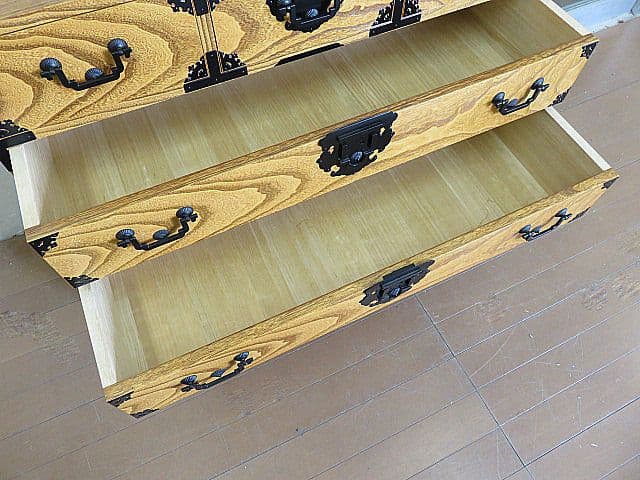 モデルルーム展示品　伝統工芸　越前箪笥　摺漆時代箪笥　　日本製　　整理タンス