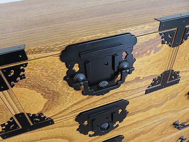 モデルルーム展示品　伝統工芸　越前箪笥　摺漆時代箪笥　　日本製　　整理タンス