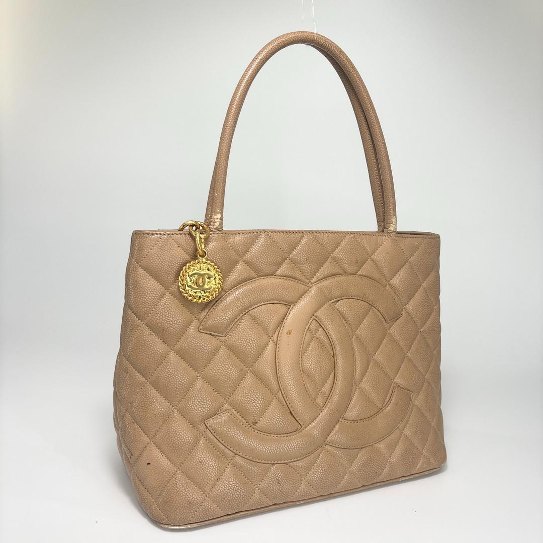 極美品 CHANEL キャビアスキン マトラッセ 復刻トート トートバッグ