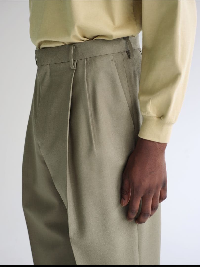 AURALEE BLUEFACED WOOLパンツ