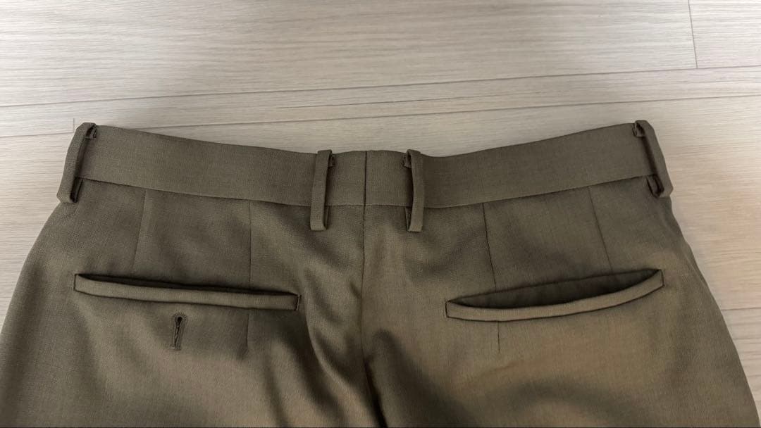 AURALEE BLUEFACED WOOLパンツ