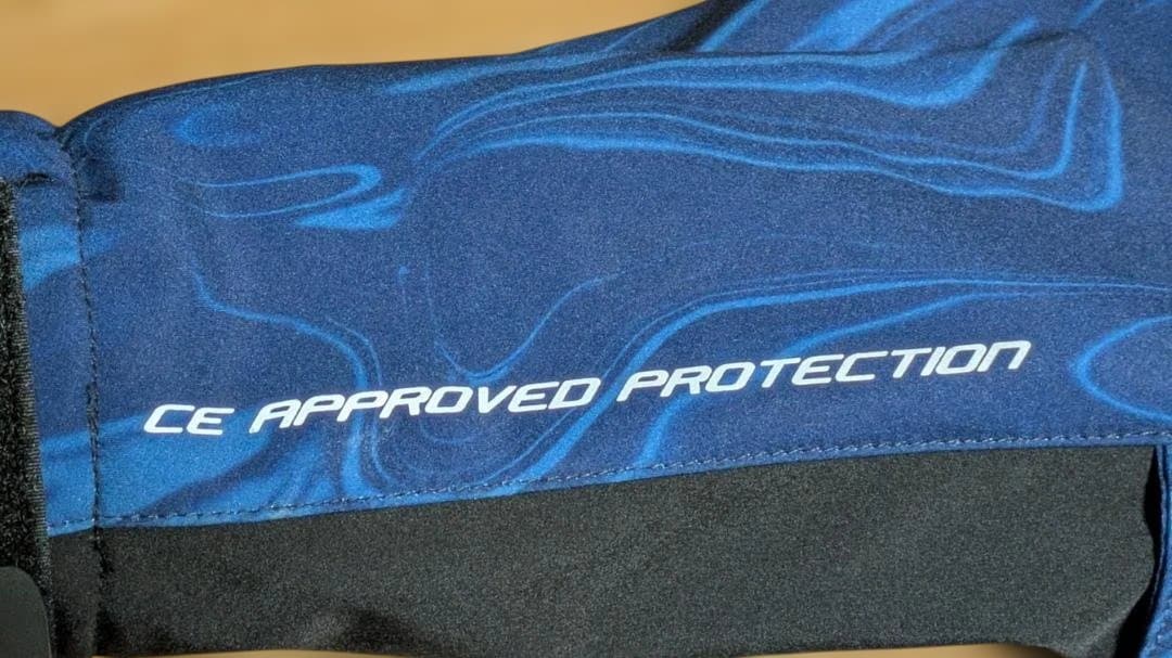 コミネ　JK-579 プロテクトソフトシェルウインターパーカ　Lサイズ