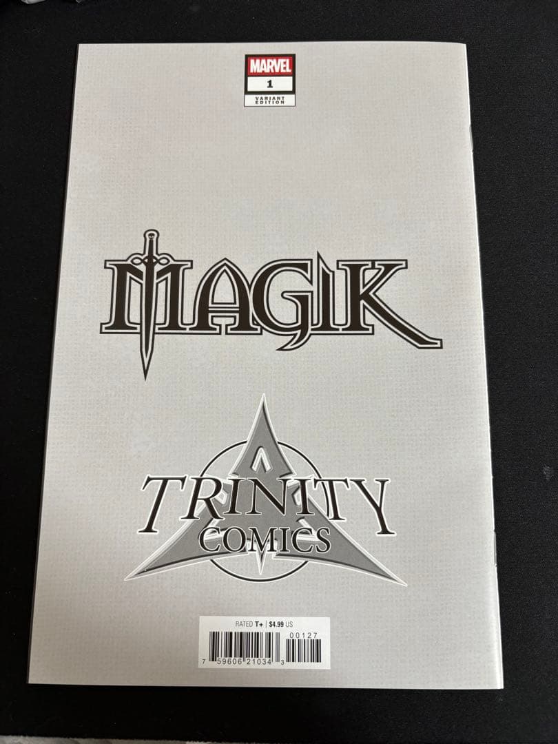 Megacon限定 Peach Momoko 桃桃子 Magik サイン付き