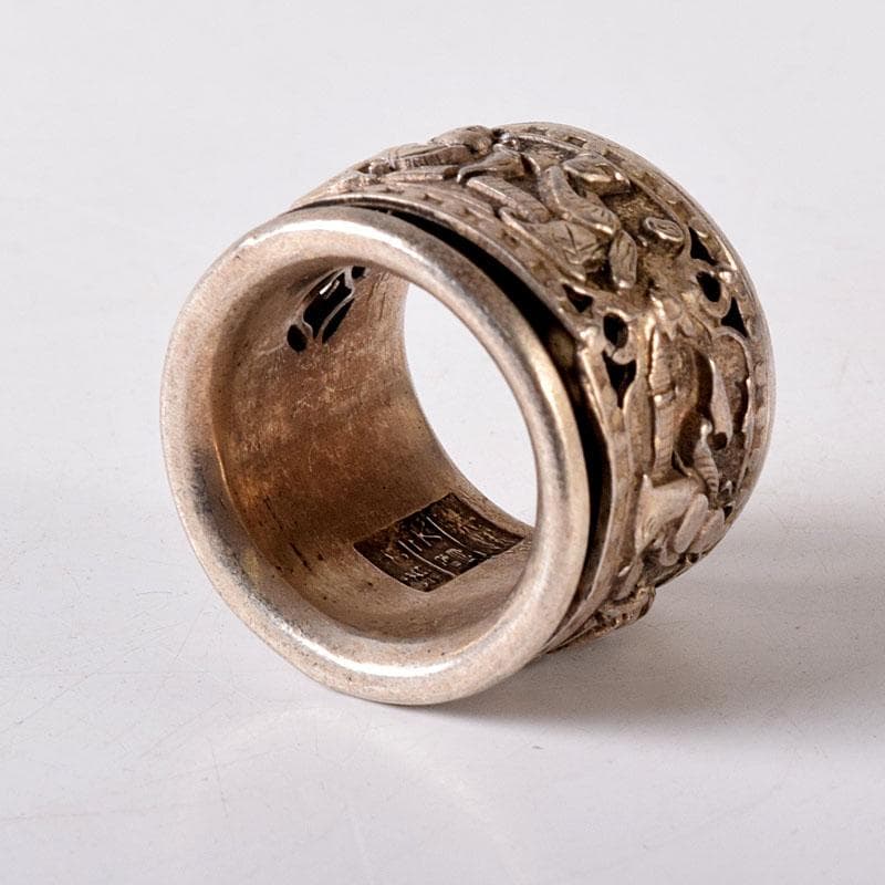 中国　光緒天宝足銀　人物彫　板指　重さ約35g　N　7648E