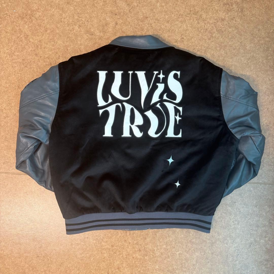 LUVISTRUEラブイズトゥルージャケット スタジャン グレー チャコール