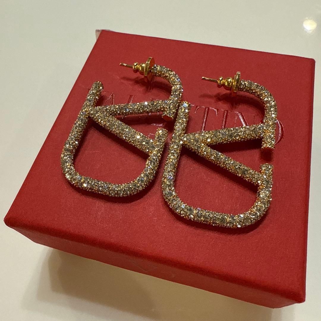 VALENTINO ピアス　ゴールド　ラインストーン