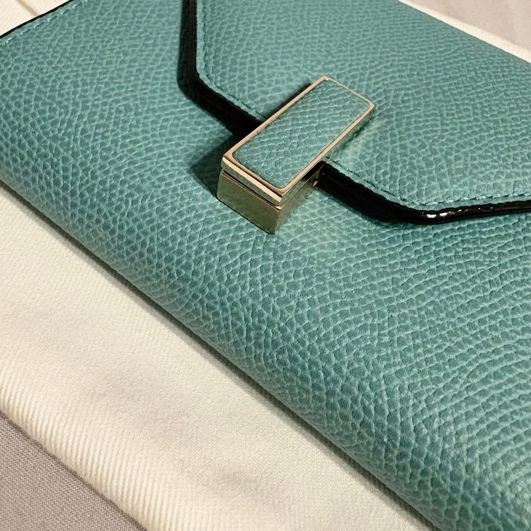 1回使用美品！購入1年未満Valextraレア色イジィデウォレット三つ折り財布