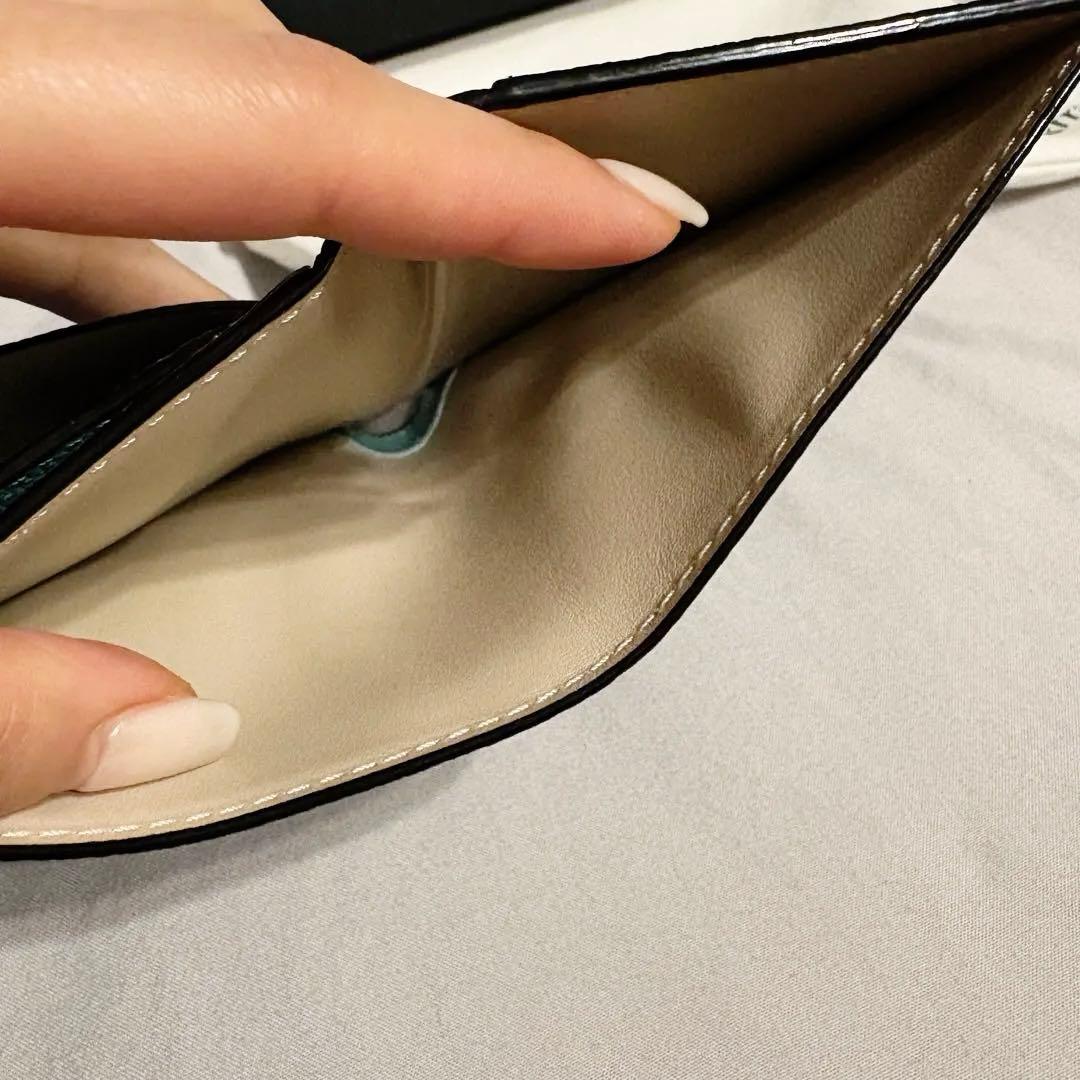 1回使用美品！購入1年未満Valextraレア色イジィデウォレット三つ折り財布