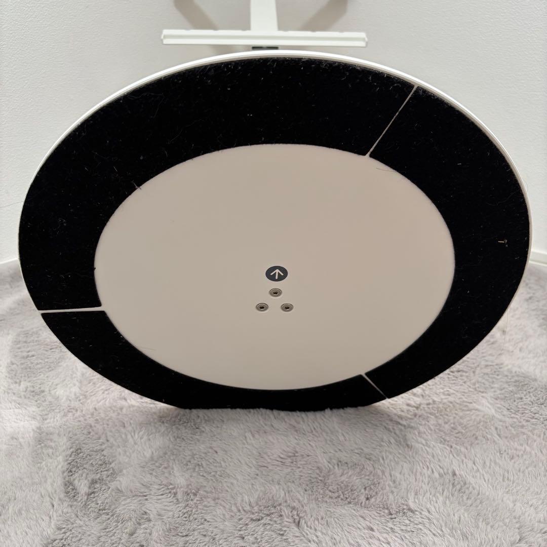 EQUALS WALL A2 ロータイプ　FLAT BASE テレビスタンド　白