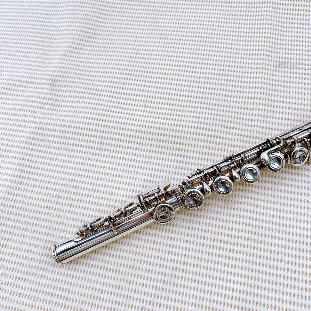 【美品】ヤマハ　YFL-211S フルート　銀　Eメカ　バック　全タンポ交換
