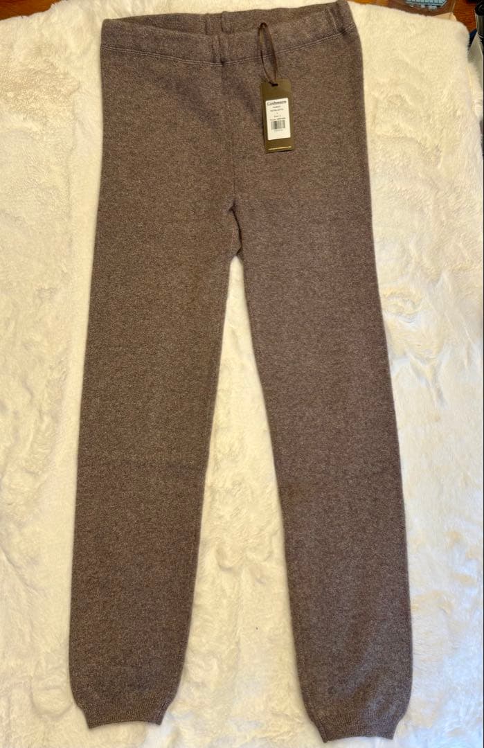 カシミヤ100%レギンスパンツ　Lサイズ