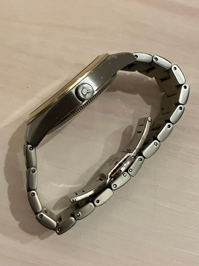 新品電池　Vivienne Westwood オーブ　デイト　腕時計