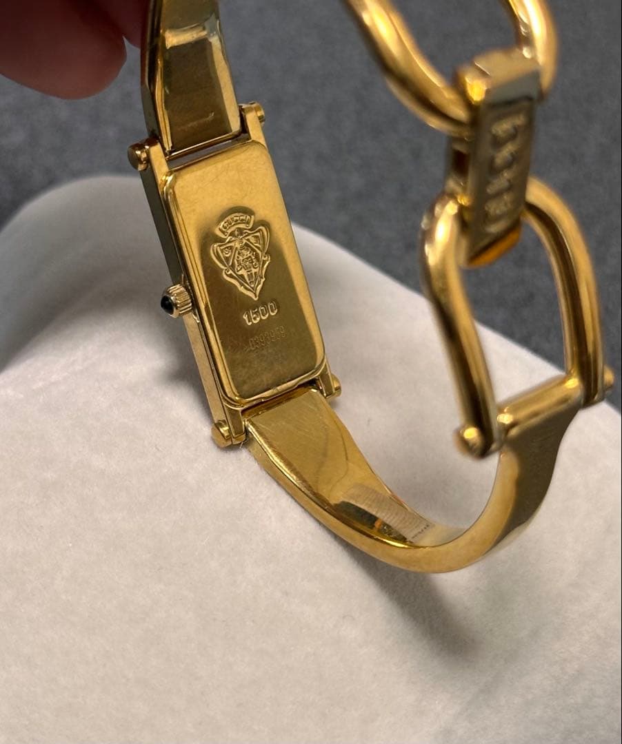 GUCCI グッチ 時計 1500L ゴールドバングル 螺鈿文字盤