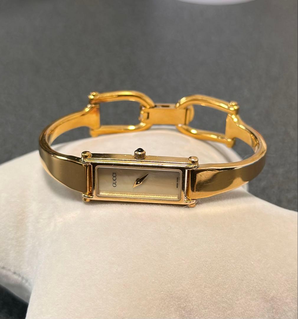 GUCCI グッチ 時計 1500L ゴールドバングル 螺鈿文字盤