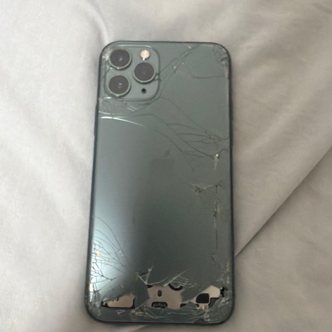 iPhone 11 Pro 画面割れ