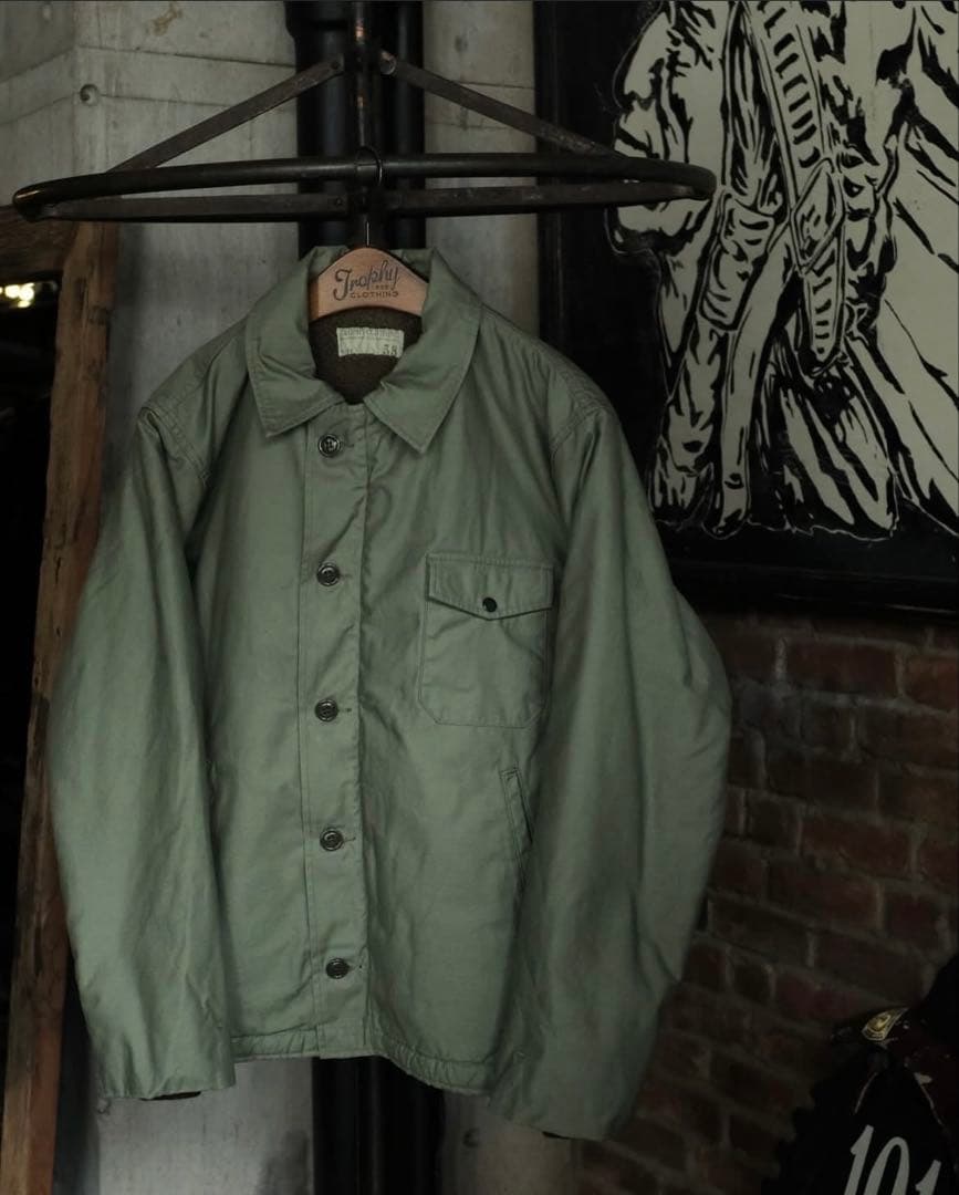 トロフィークロージング　A-2デッキジャケット