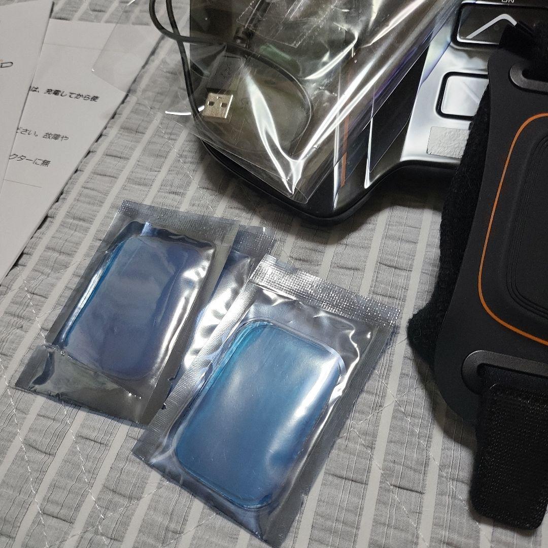 専用…SIXPAD …シックスパッドFootFitPIus (アームベルト付き)