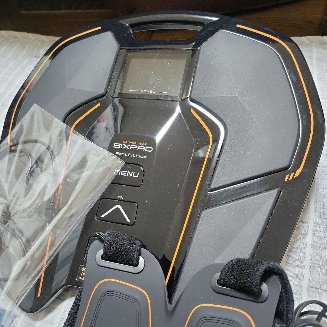 専用…SIXPAD …シックスパッドFootFitPIus (アームベルト付き)