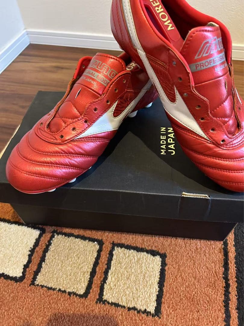 モレリア サッカーシューズ レッド 日本製限定版