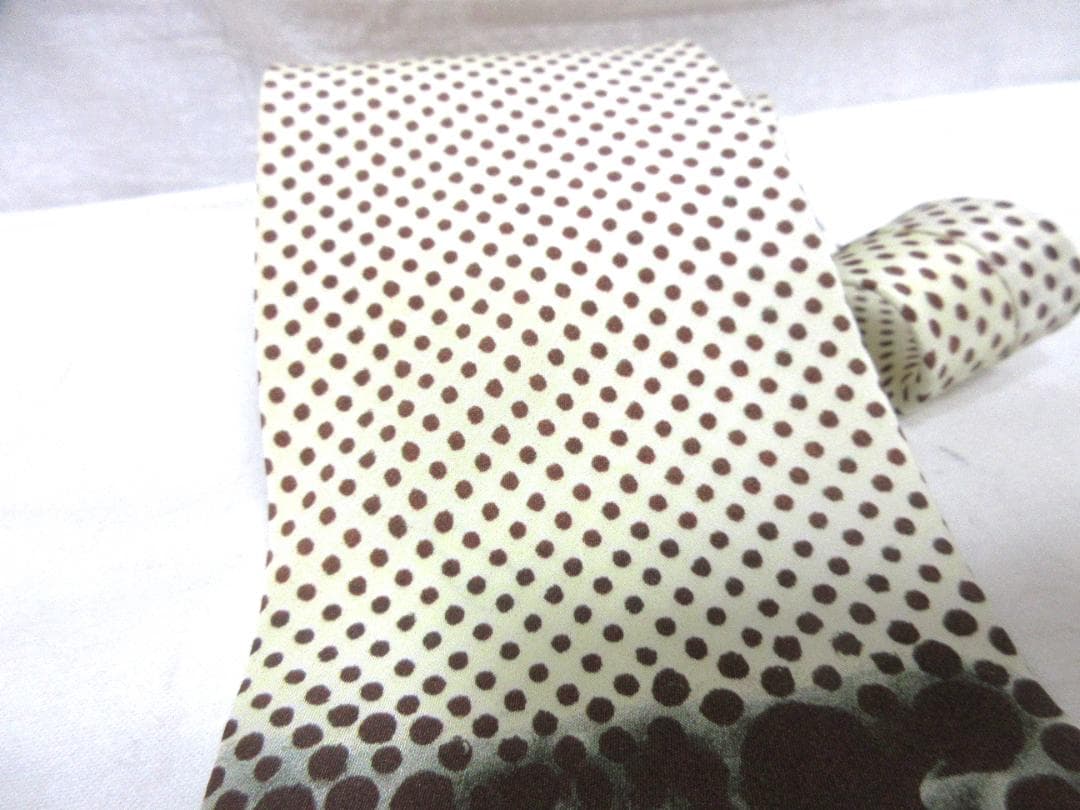 ジャンポール ゴルチェ GAULTIER　写真　ドット柄　ネクタイ　未使用品