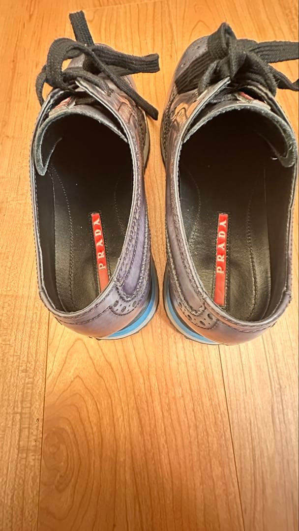 ム*ン様 【美品】PRADA ダークグレー ブローグシューズ 6.5 レザースニ