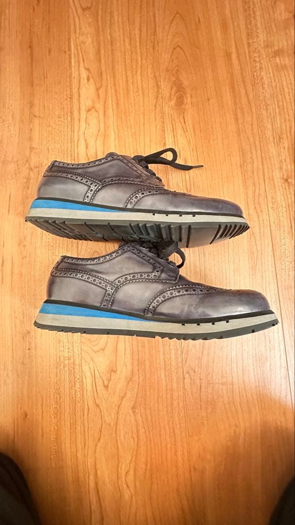 ム*ン様 【美品】PRADA ダークグレー ブローグシューズ 6.5 レザースニ