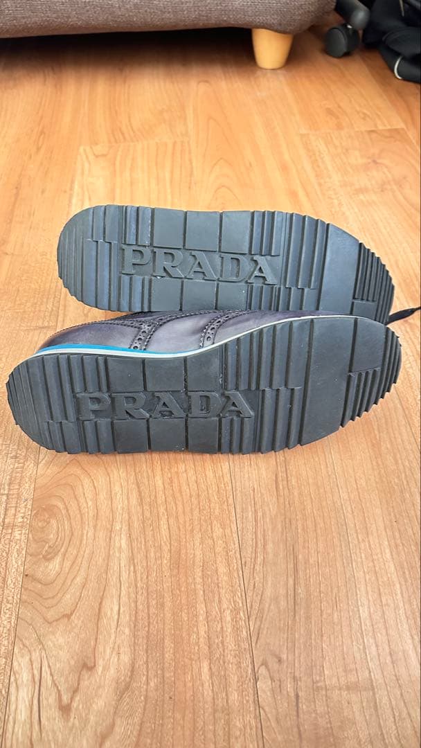 ム*ン様 【美品】PRADA ダークグレー ブローグシューズ 6.5 レザースニ