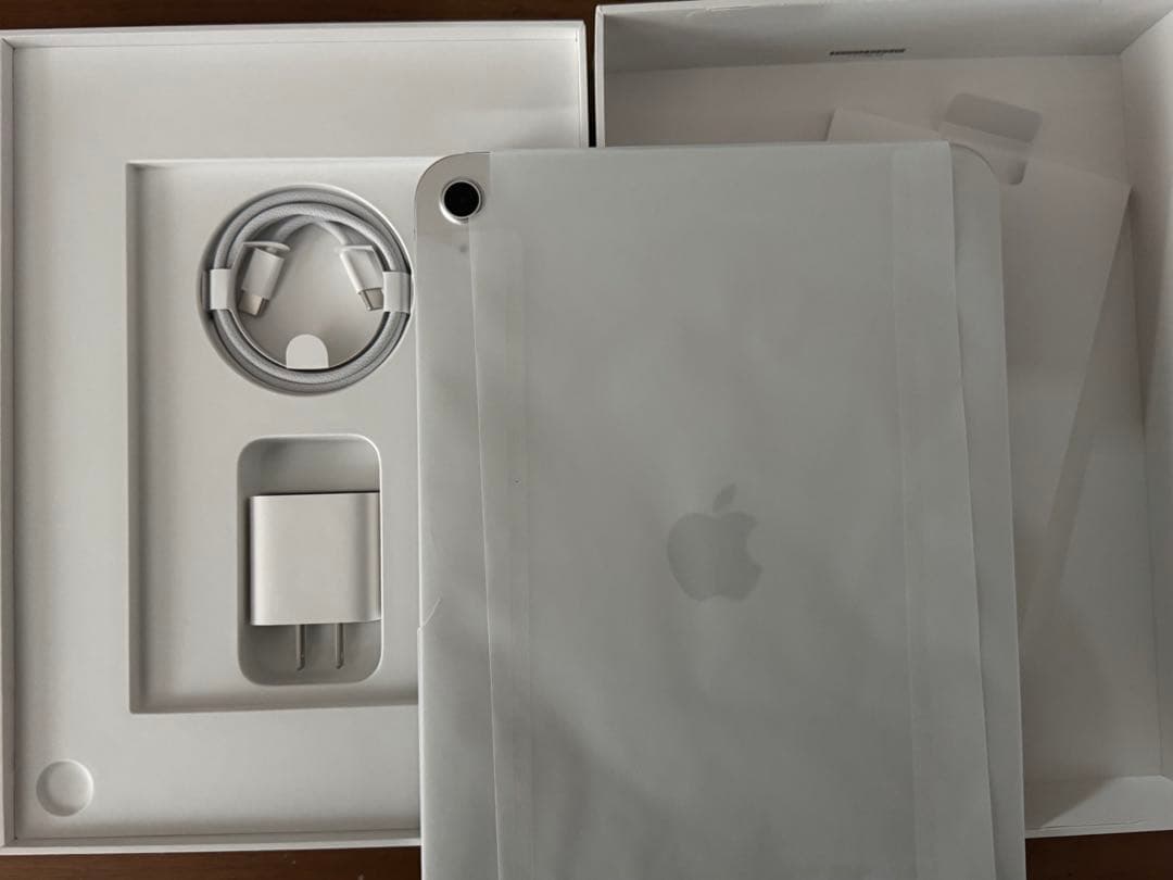 iPad A16 第11世代 Wi-Fi 128GB シルバー