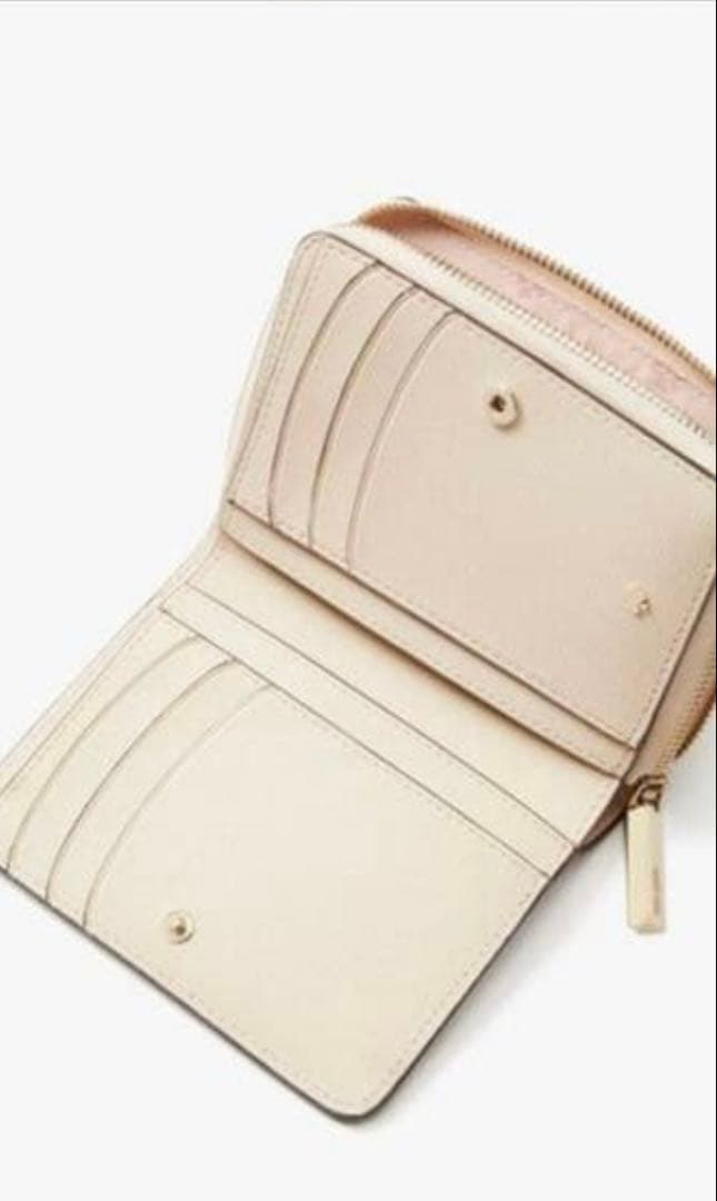新品、未使用　ケイトスペードニューヨーク　二つ折り財布
