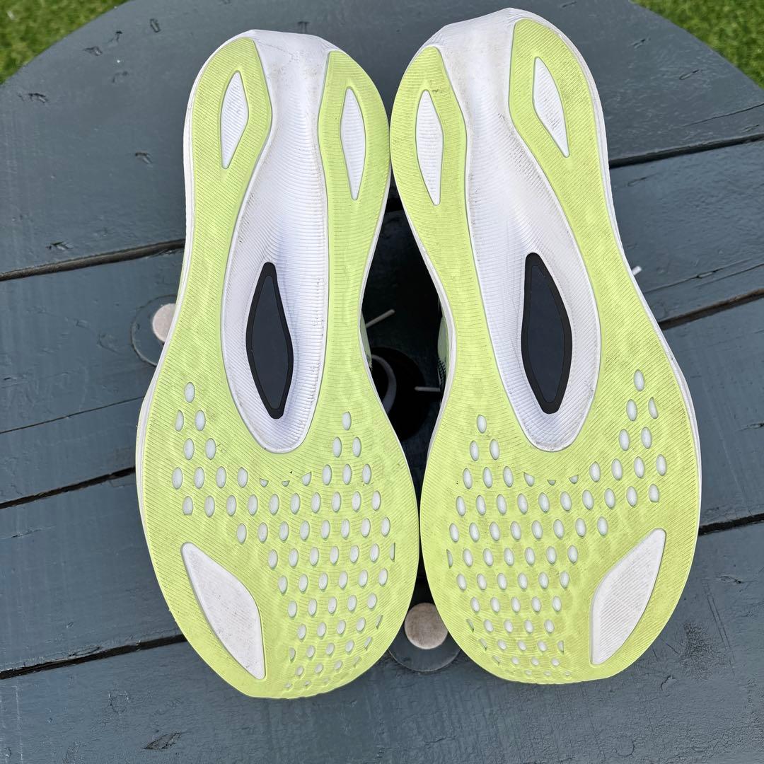 ASICS MAGIC SPEED ホワイト/グリーン