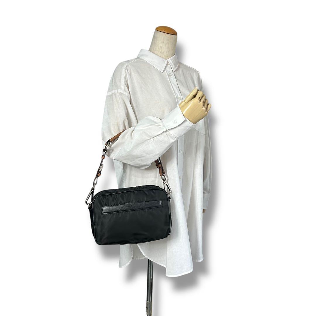 美品 PRADAプレート バッグ ナイロン archive BR2079 Y2K