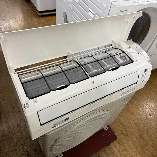 美品【 DAIKIN 】ダイキン おもに10畳用 ルームエアコンS28ZTES