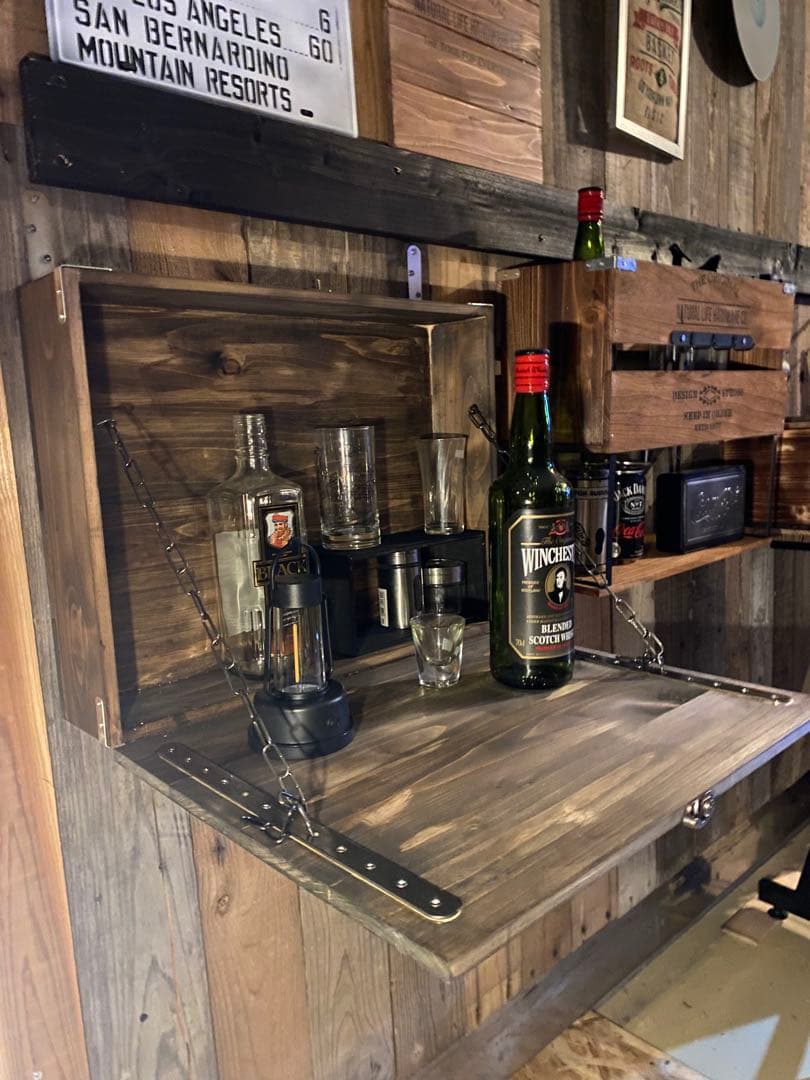 壁掛けテーブル　壁掛け収納　インダストリアル