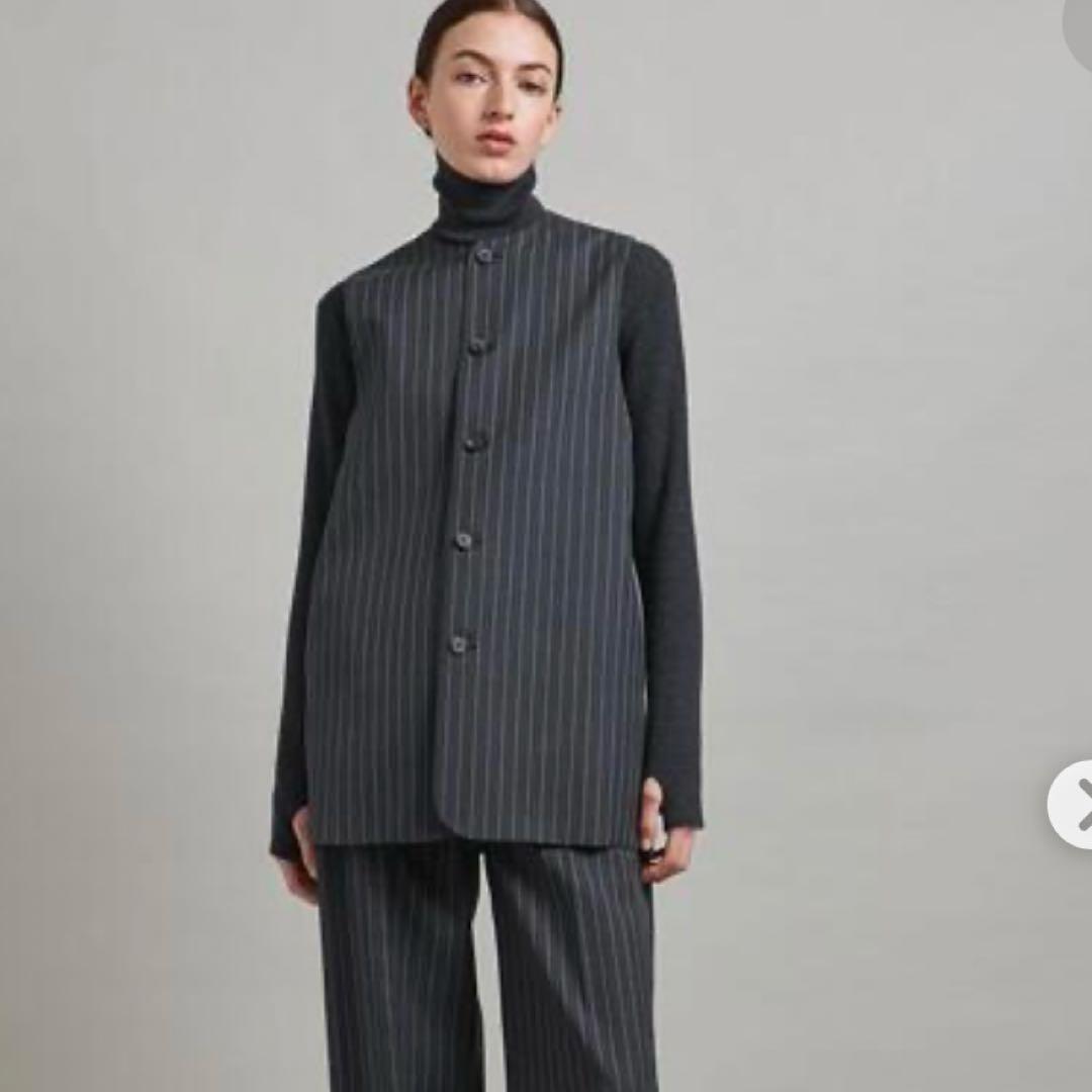 LOEFF ダークグレー ストライプ ベスト