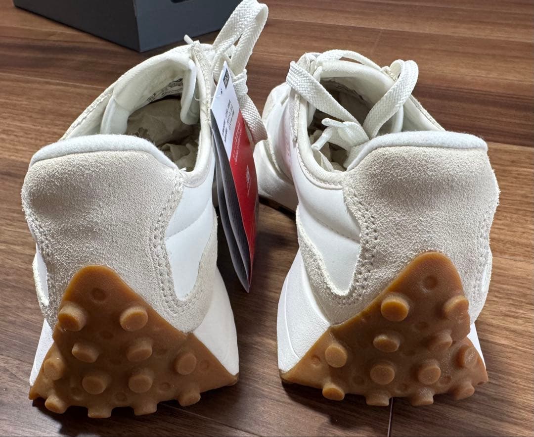 【新品未使用】ニューバランス 327 WS327NKD 24cm 箱付き